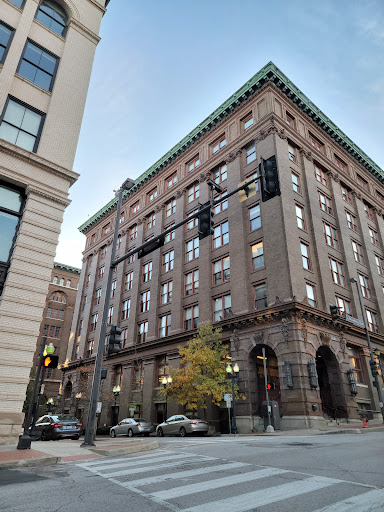 Historic Garment District Museum Logo