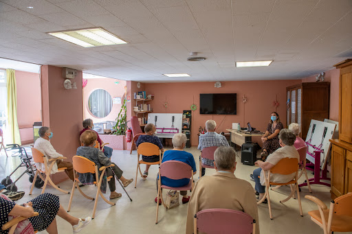 Photo de Résidence pour Personnes Agées des Casseaux à Aureil (87220)