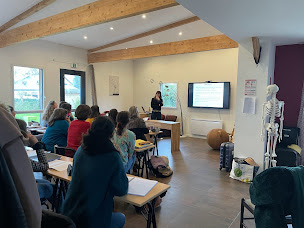 Photo n°5 de Centre de Formation Réflexologie Intégrative à Treffieux (Centre de formation)