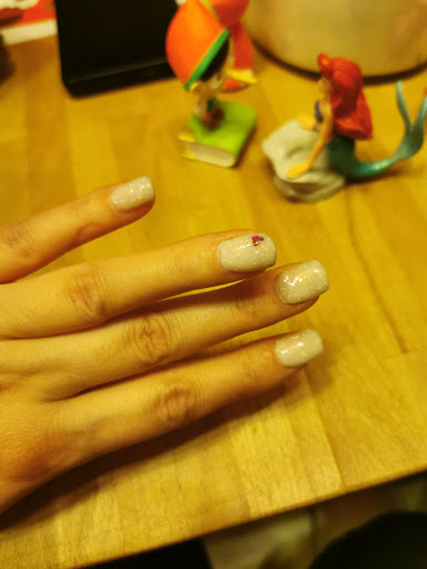 Anni's Nail's - Visual