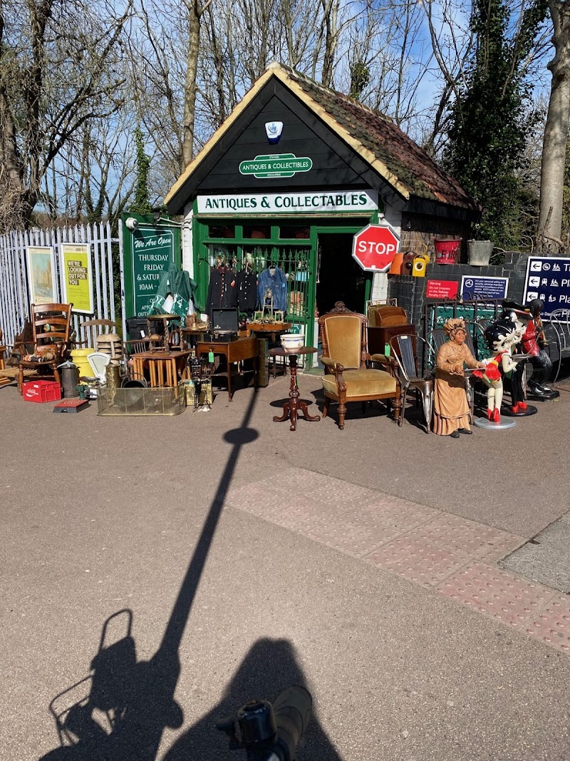 Station Antiques & Collectibles photo 3