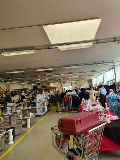 Nei Aarbecht Sàrl Gallery - France