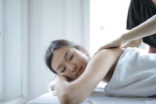 Yin Massage - Thumbnail
