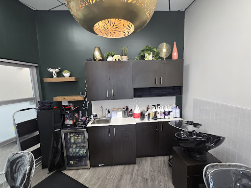 SAGE + CLOVER Salon Collective - Thumbnail