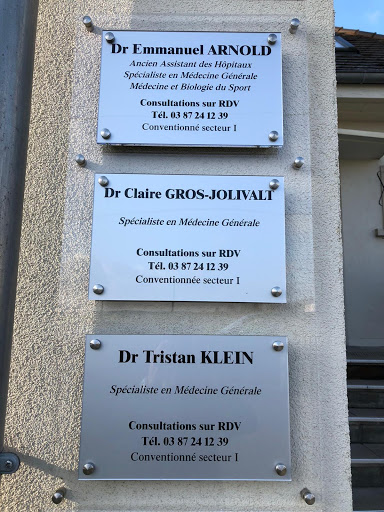 Dr Claire Gros-Jolivalt - Thumbnail