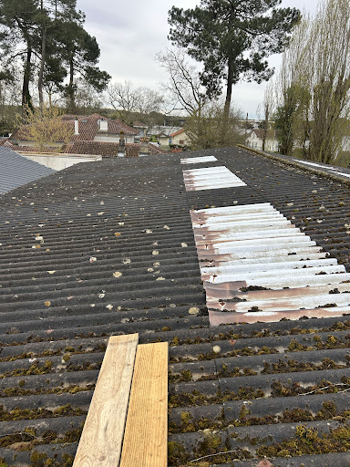 Photo de Couvreur toiture désamiantage à Mont-de-Marsan (40000)