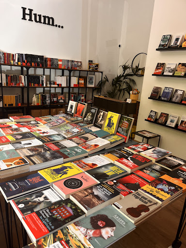 CASO 45 Librería de suspense y humor ;)