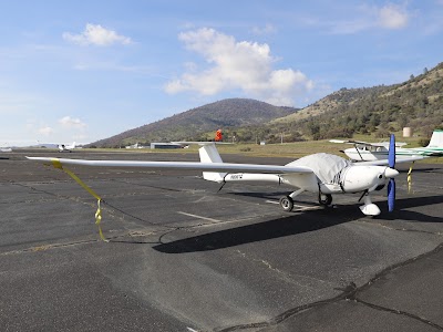 Mariposa-Yosemite Airport