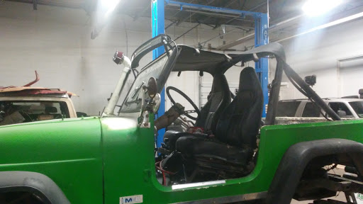Dom's Auto Works - Visual