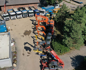 Photo n°13 de Grandjacques TP à Saint-Pierre-en-Faucigny (Société de transport routier)