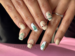 Photo n°15 de EmiNail à Castets (Salon de manucure)