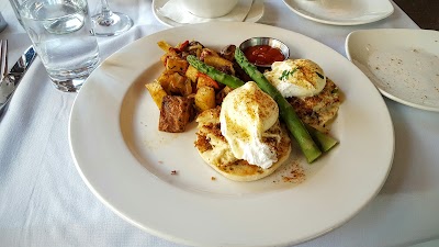 Photos of CIRCA at Foggy Bottom