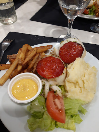 Photo 1 - Le Gourmet Burger