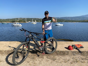 Photo n°17 de sarl damien miquel randonnées à Ajaccio (Agence de visites touristiques)