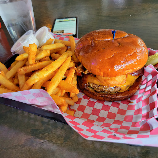 Puck's Pub - Visual