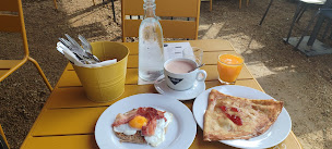 Photo n°3 de Moutik Creperie à Île-de-Bréhat (Salon de thé)