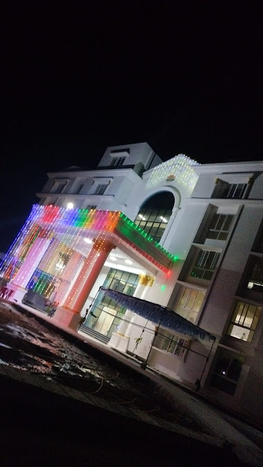 Af1qipo3vudyw8yaorbuahhklieeybxqky5wwiakwu 9=s677 K No