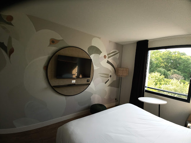 https://all.accor.com/lien_externe.svlt?goto=fiche_hotel&code_hotel=B7P3&merchantid=seo-maps-FR-B7P3&sourceid=aw-cen&utm_medium=seo%20maps&utm_source=google%20Maps&utm_campaign=seo%20maps