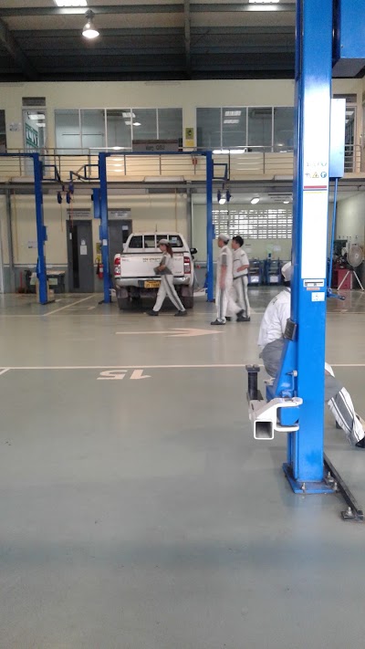 Photos of Lao TOYOTA Service Km7
