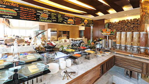 The Market Cali - Brunch & Casual Gourmet at Granada