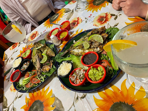 Bucaneros Sports Bar & Lounge Restaurant