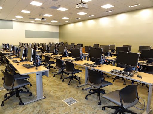 Los Angeles Harbor College Library - Thumbnail