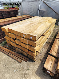 Photo n°3 de Jardinerie Latour à Saint-Chef (Fournisseur de semences)