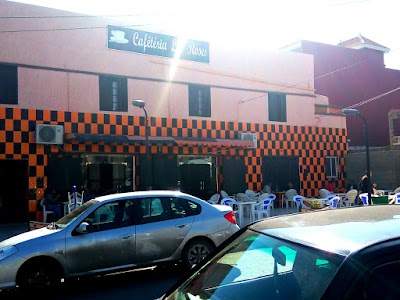 Photos of Caf&eacute;t&eacute;ria Les Roses