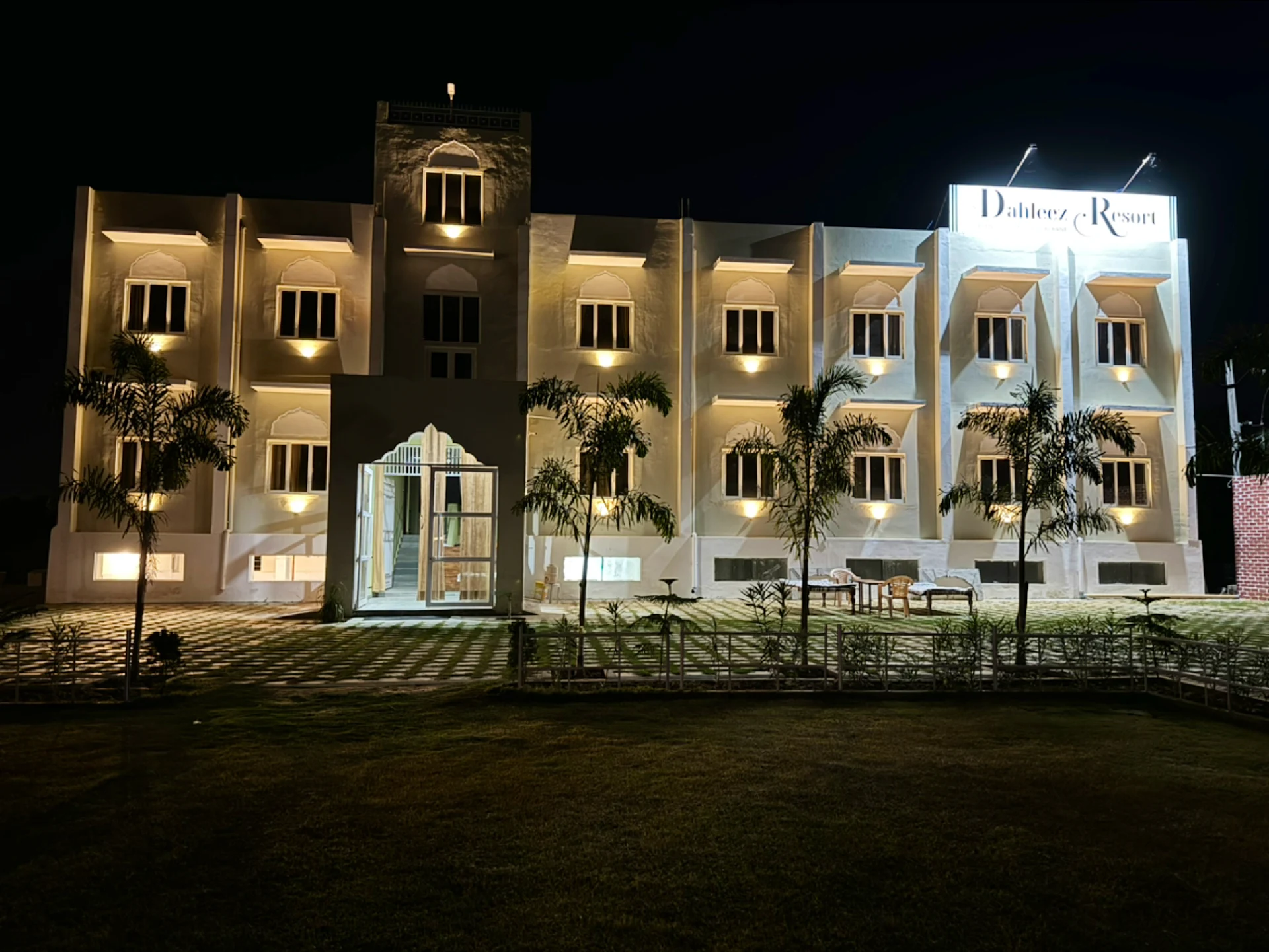 Dahleez Resort