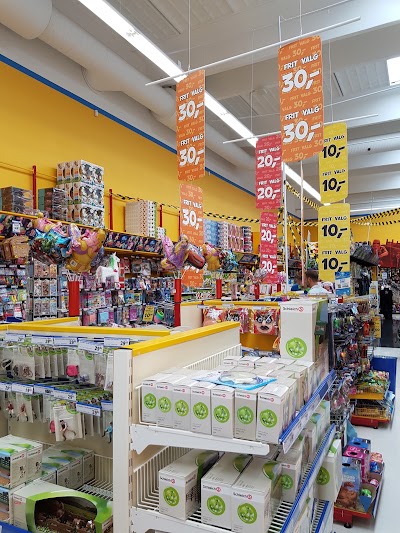 Photos of TOYS"R"US