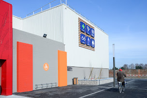 Photo n°39 de Centre Commercial Carrefour Conde sur Escaut à Condé-sur-l'Escaut (Boutique de cigarettes électroniques)