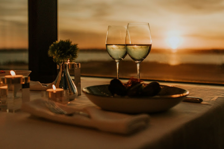 Aerie Restaurant & Lounge by null