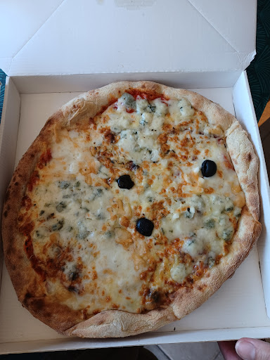 Kris Pizza