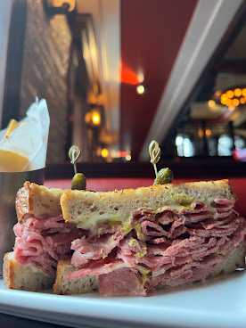 Kerryman Irish Bar & Restaurant by null