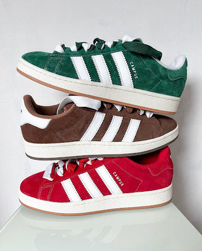 Closeout Sneakers - Visual