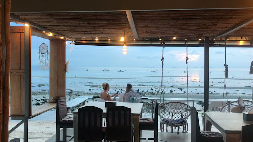Beau Rivage Restaurant & Bar