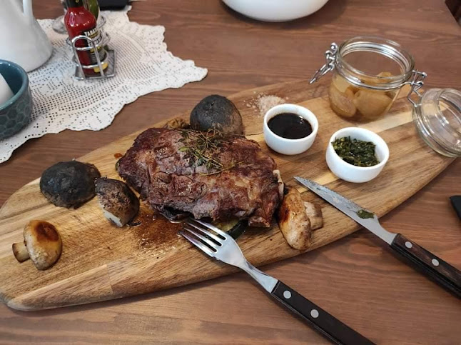 Numer telefony do Restauracja W Kamienicy
