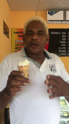 Heladería De Paila Pomasqui y Cafetería - Heladería