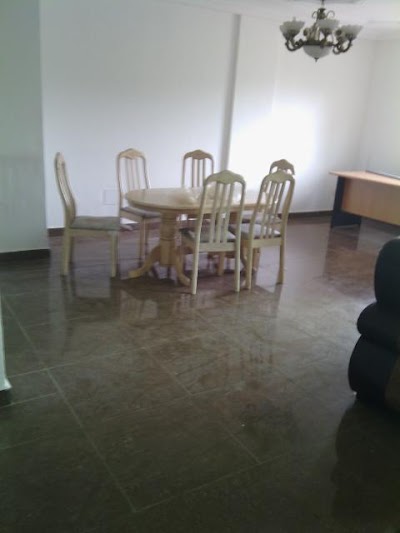 Photos of Ambroise Par&eacute; Clinic