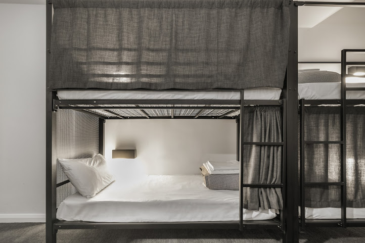 YHA Sydney Central by null