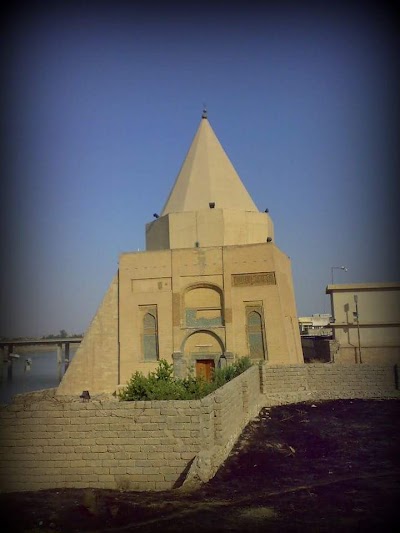 Photos of Shrine of Shakh Fathi