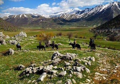 Wander Albania