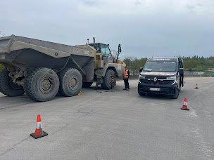 Photo n°3 de BestDrive à Allonne (Atelier de réparation pour poids lourds)