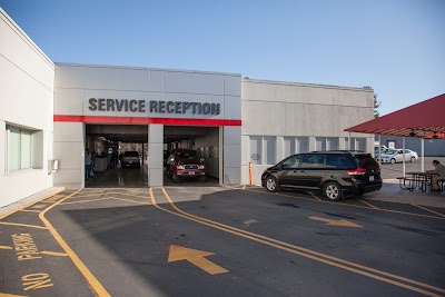 Photos of Fred Anderson Toyota of Asheville