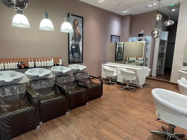 salon.camillealbane.com