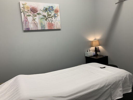 Ivy Massage - Thumbnail