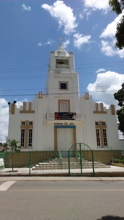 Photos of Iglesia Nuestra Se&ntilde;ora De La Altagracia