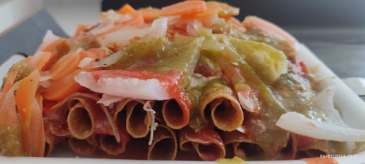 Tacos Dorados "El Cachis" - Thumbnail
