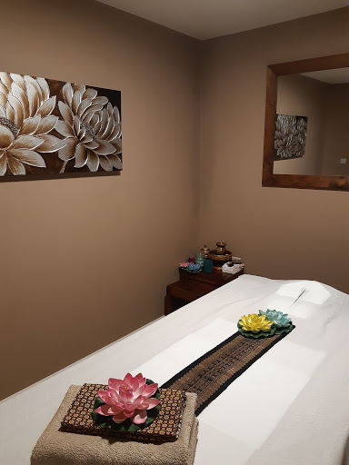 Chomna Thai Massage