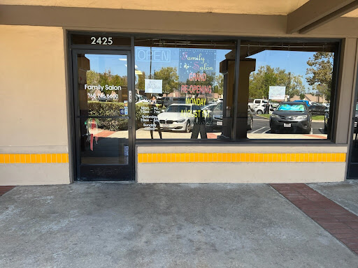 Family Salon - Thumbnail